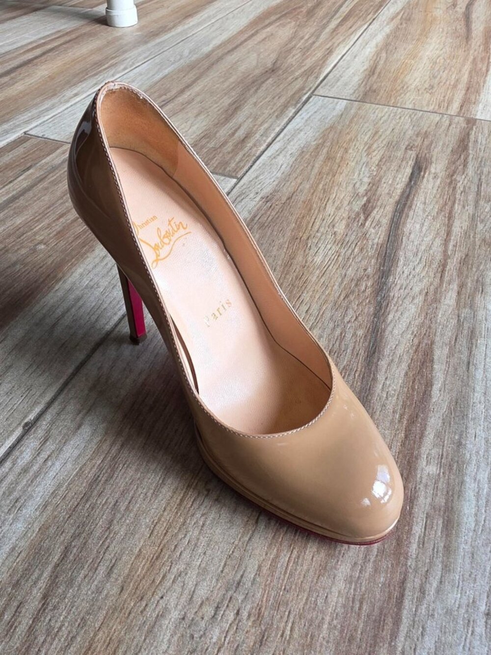 Christian Louboutin New Simple 120 Nude Patent Leather Eur. 34